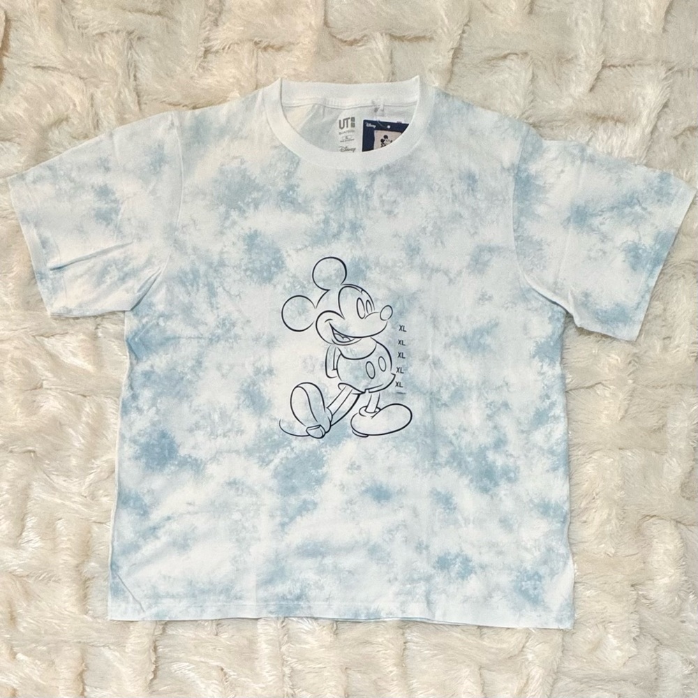 🔥NWT🔥 Uniqlo Buaisou “Disney In Blue” UT Graphic Tee - XL Light Blue Tie Dye